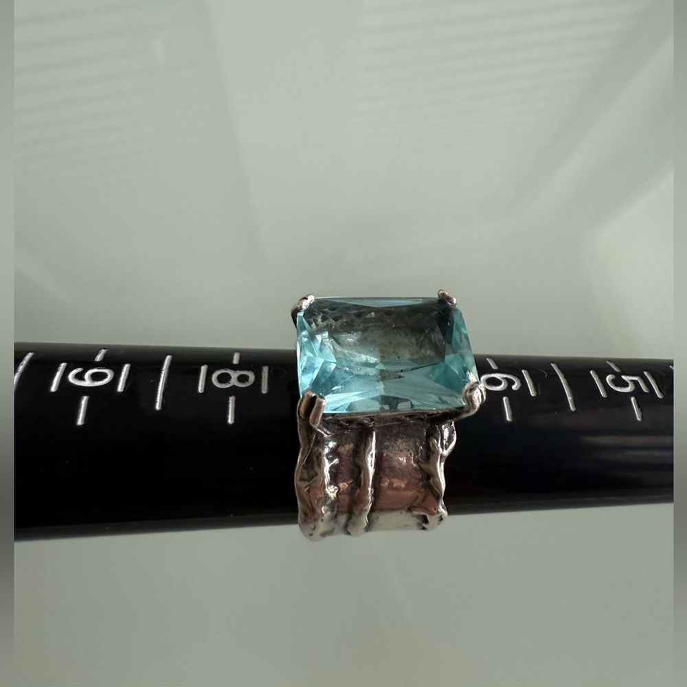 Silpada Silver ring with aquamarine-colored glass/stone - Picture 5 of 8
